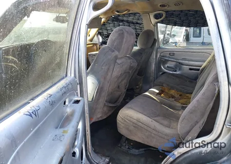 2004 Chevrolet Tahoe Ls из США, поврежденный, VIN 1GNEC13T34J323880